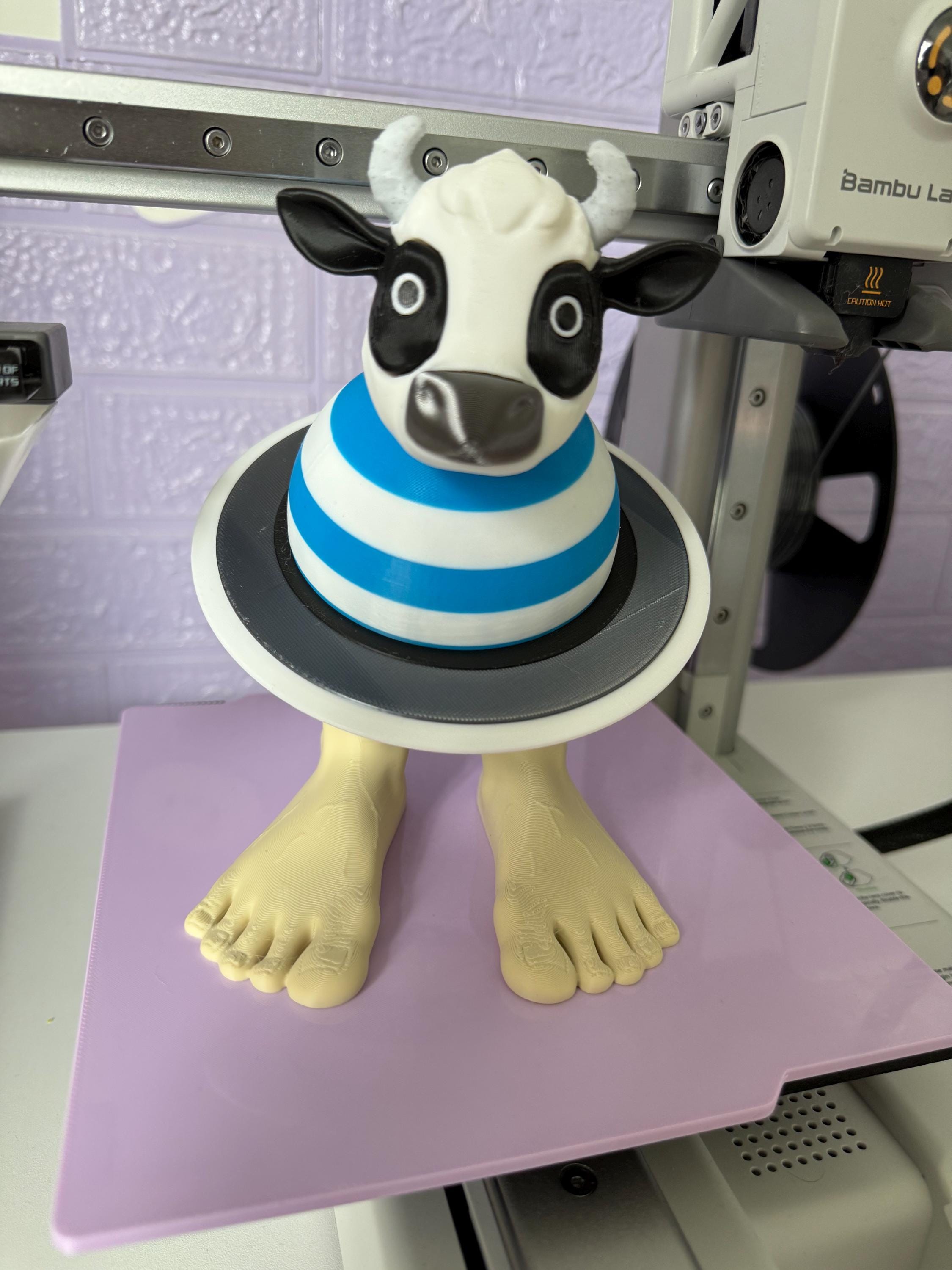 Vaca Saturno Saturnita Toy Funny gift cow Figure Viral TikTok Trend Collectible Desktop Gift for Meme Lovers Gen Z gift Italian Brainrot