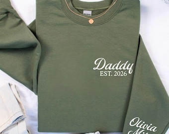Personalized Daddy Sweatshirt, Dad Sweater with Kids Names, Fathers Day Gift, Dad Est Sweater, New Dad Gift, Daddy Hoodie, Baby Reveal Gift
