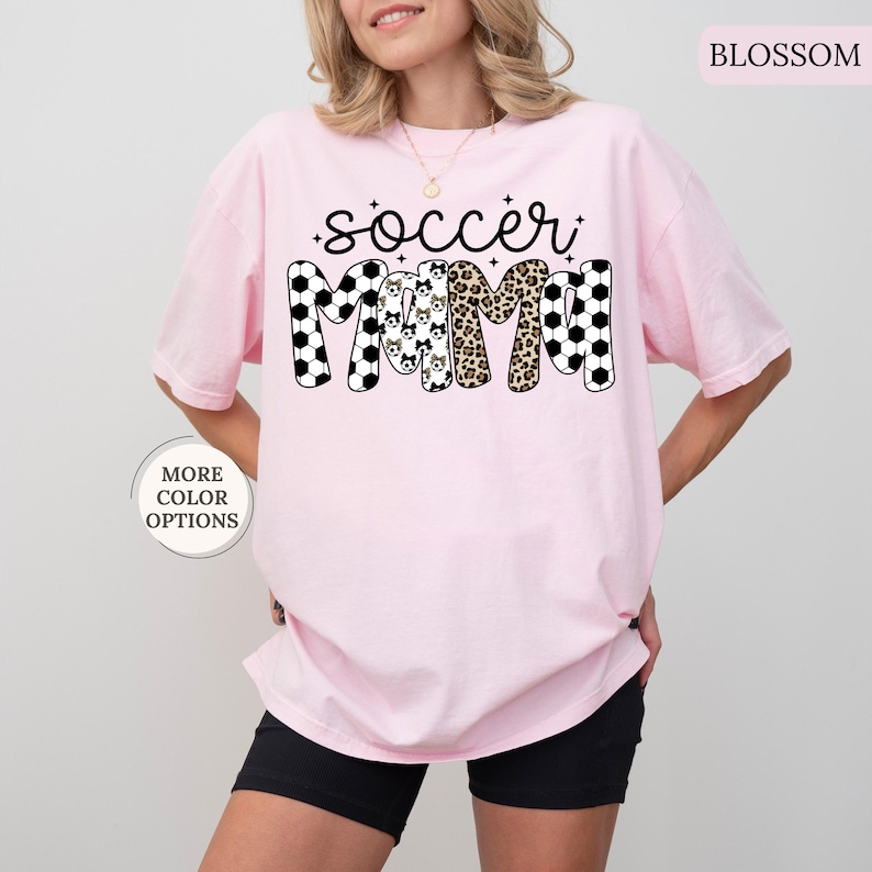 Comfort Colors Retro Soccer Mama Shirt, Leopard Soccer Mom Shirt, Game Day Soccer Shirt, Soccer Season Shirt, Soccer Lover Gifts, Soccer Tee immagine 16