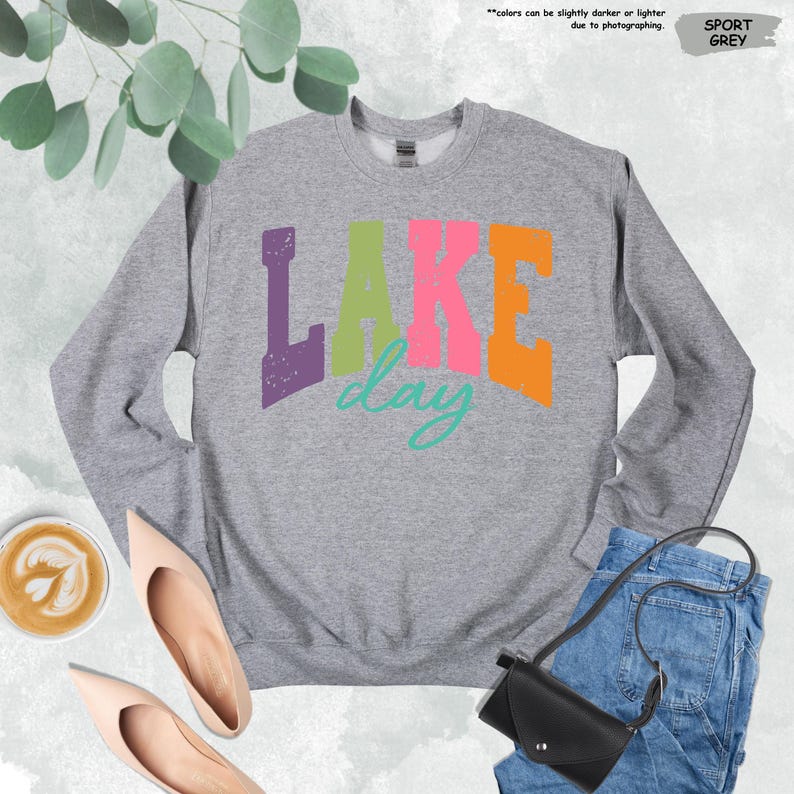 Lake Day Sweatshirt, Summer Lake Sweater, Lake Life Hoodie, Lake Lover Gift, Boating Sweater, Lake Season Sweatshirt, Family Lake Trip Gifts afbeelding 15