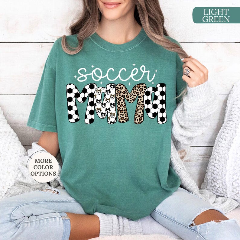 Comfort Colors Retro Soccer Mama Shirt, Leopard Soccer Mom Shirt, Game Day Soccer Shirt, Soccer Season Shirt, Soccer Lover Gifts, Soccer Tee immagine 10
