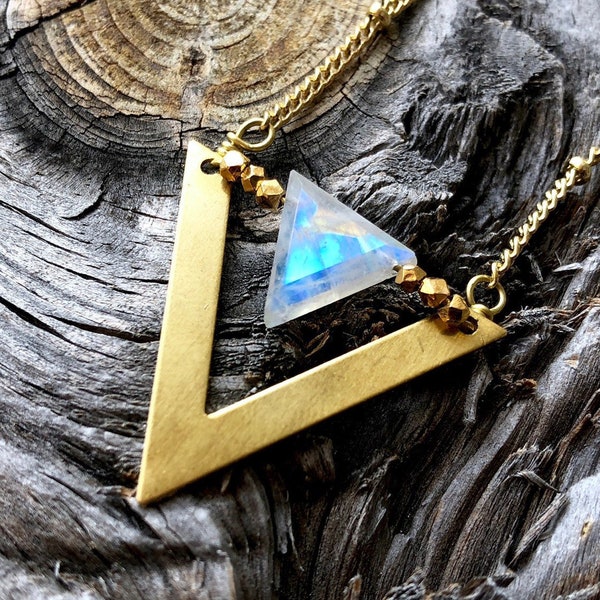 Raw moonstone necklace Geometric moonstone jewelry Rainbow moonstone crystal necklace Moon stone necklace Rose gold Moonstone pendant