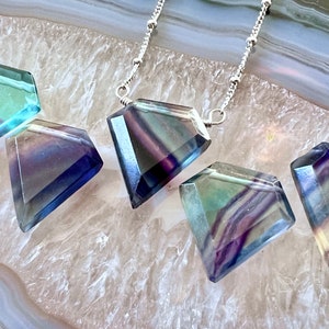 Striped fluorite necklace for women Rainbow fluorite pendulum Crystal shield necklace Raw flurite necklace Rainbow fluorite pendant