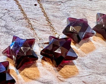 Small garnet necklace January birthstone necklace Red garnet necklace for women Raw garnet birthstone necklace Real garnet star necklace