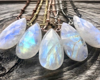White moonstone necklace Bridal necklace Moonstone wedding jewelry Crystal bridal jewelry Handmade bridal jewelry Rainbow moonstone jewelry