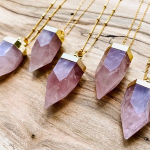 Rohe Rosenquarz Halskette Echter Rosenquarz Schmuck Natürliche Rosenquarz Halskette für Frauen Rosa Quarz Halskette Rosenquarz Pendel
