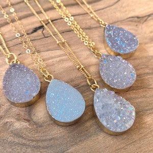 Raw druzy necklaces for women white druzy pendant necklace Angel aura quartz necklace dainty druzy jewelry Small geode necklace for women