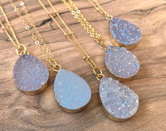 Raw druzy necklaces for women white druzy pendant necklace Angel aura quartz necklace dainty druzy jewelry Small geode necklace for women