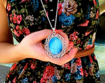 Handmade Turquoise cameo necklace pendant on a 18 chain Beautiful eye catching Hand made Faux Semi Precious Turquoise stone cabochon uk