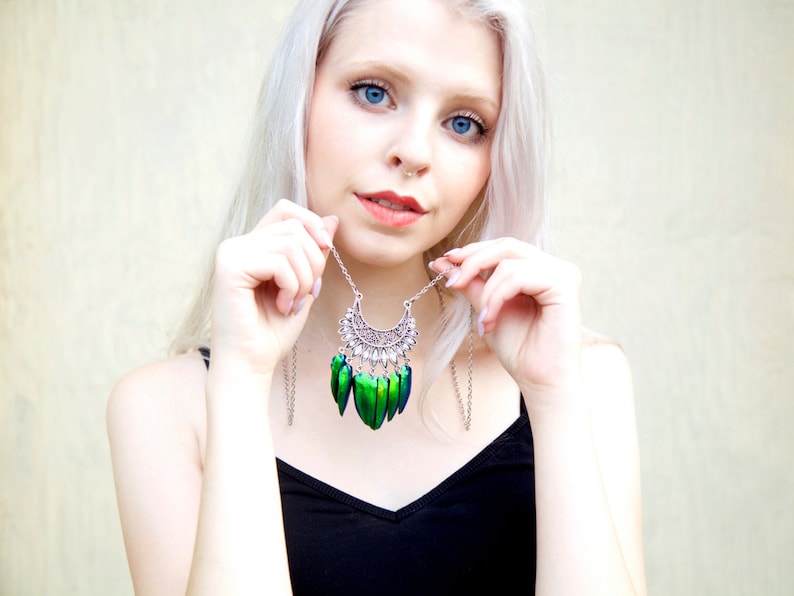 Khaleesi costume jewelry REAL green jewel beetle wings pendant Daenerys jewelry Green Elytra necklace silver scarab jewelry stag beetle
