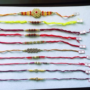 Handcrafted Braided Rakhi Bracelet: Unisex Friendship Jewelry