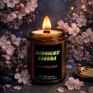 Midnight Sakura ASMR Knisterkerze | Holzdocht Duftkerze | Blumendüfte Wohnkultur | Handgegossen | Echter Kamingeruch ≈ 65–72 dB