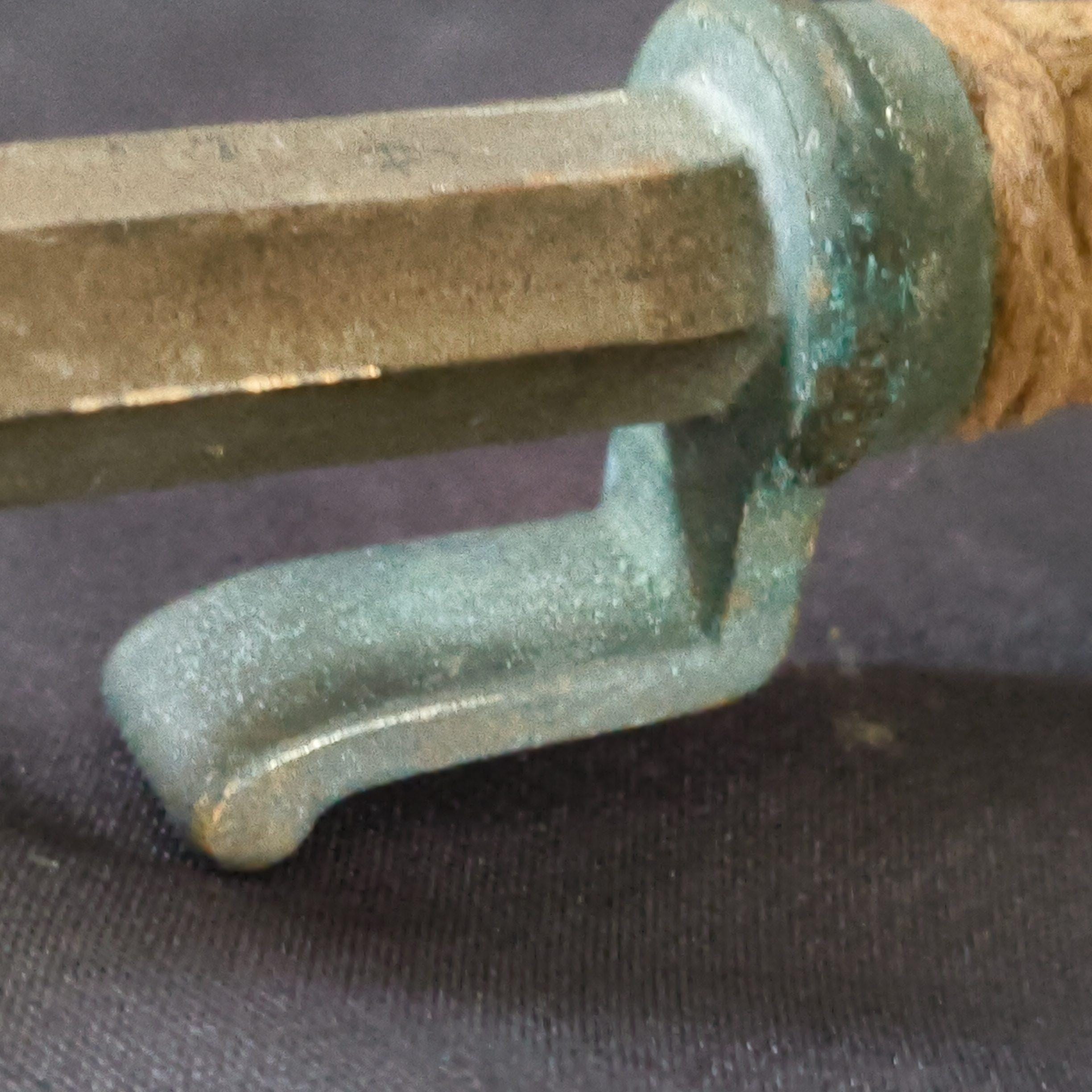 日本の伝統工芸品 十手兜割 取手付き 江戸時代風 コレクターズアイテム