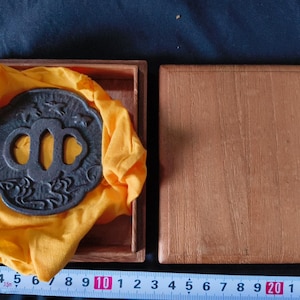 EDO Era Japanese Antique Tsuba Sword Parts Katana Samurai Weapons Boxed-h0410-1