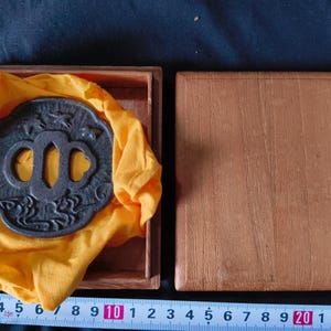 Edo Era Japanese Antique Tsuba Sword Guard Parts, Katana Samurai Weapons Boxed, Authentic Bushido Feudal Japan Collectible -h0410-1
