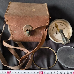 WW2 Authentic Japanese Military Soldier's Original compass w/Case-h0411-