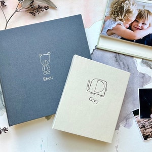 Album photo personnalisé de livre de bébé - livre de bébé parfait avec un nom pour un garçon ou une fille - choisissez votre couleur de couverture - par ClaireMagnolia