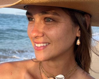 Cowrie Shell Choker Necklace