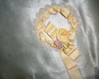 Beautiful antique silk ribbon work wreath pin authentic 1920s