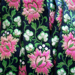 1 yd.  of Vintage french trapunto trim pink and black