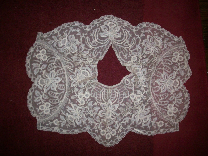 1 Capelet of Breathtaking embroidered net lace in ivory with tan undertones daffodils image 1