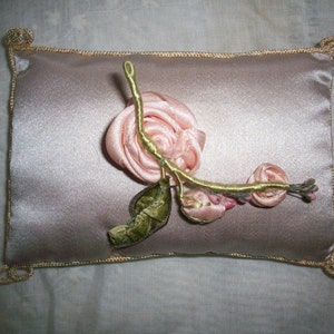 1 Superb french antique Ribbon work roses of silk perfection image 4