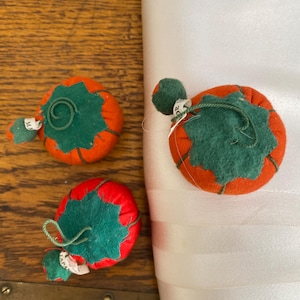 Vintage real emery cute pincushions