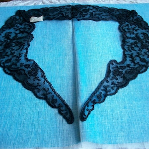 1920s antique fine lace collar of embroidery on net in black image 1