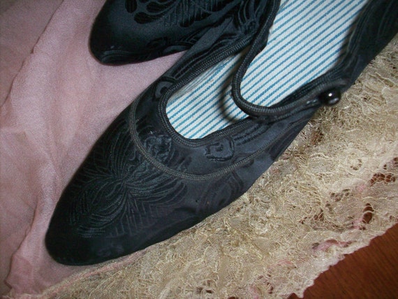 Antique silk gorgeous shoes 1800s - image 1