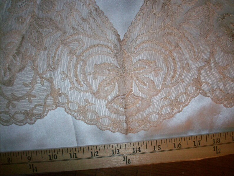 1 Capelet of Breathtaking embroidered net lace in ivory with tan undertones daffodils image 5