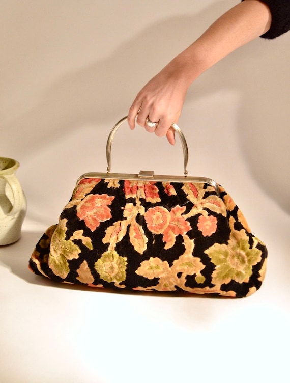 Vintage 1960s chenille FLORAL handbag