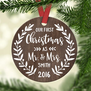 2016 just married ornament top