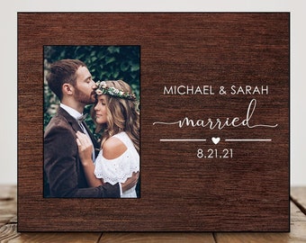 Wedding Gift for Couple Personalized Bridal Shower Gift Wedding Picture Frame 8861