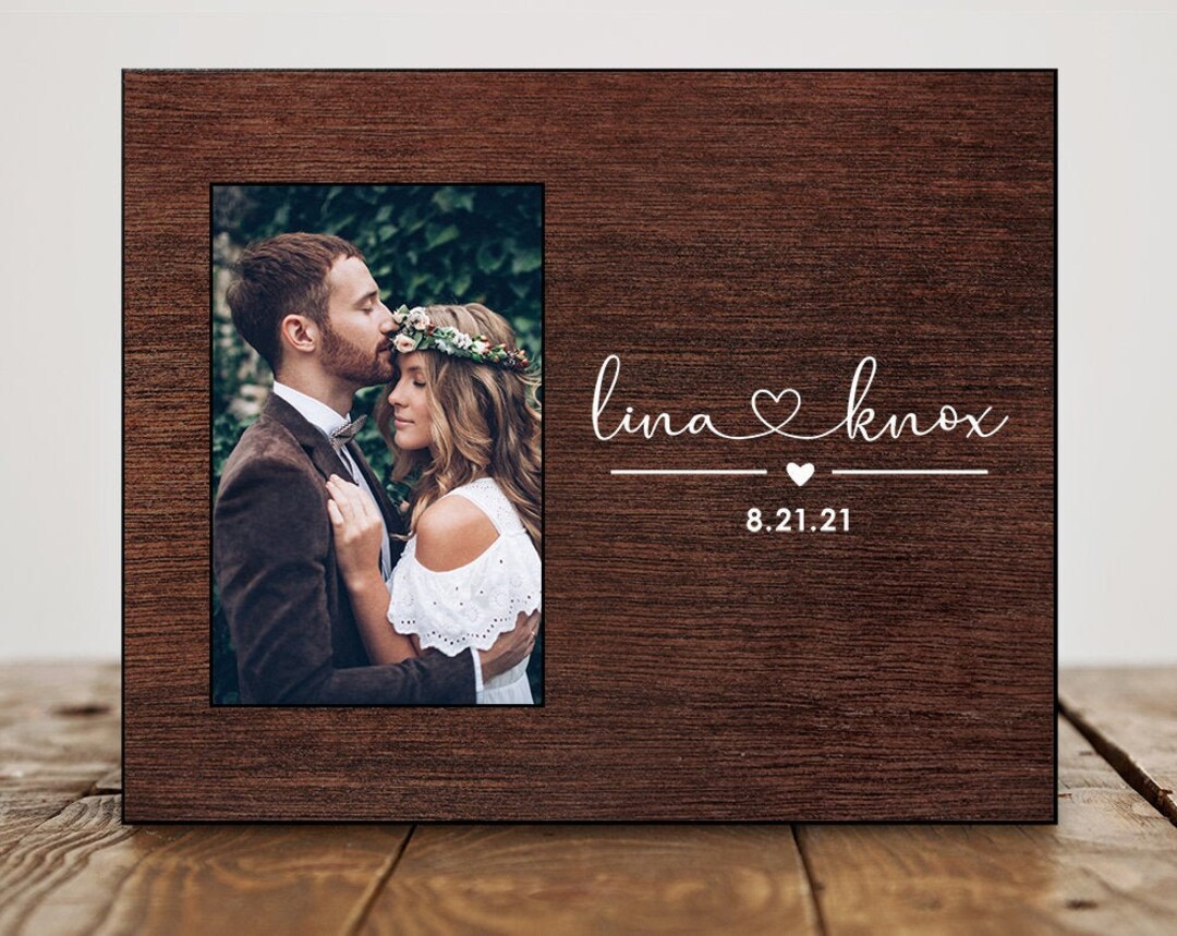 Personalized Picture Frame 4 X 6 for Family, Custom Engraved Wooden Photo  Frame, Wedding Officiant Gift, Bridal Shower Gift Maid of Honor 