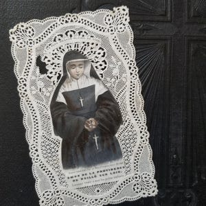 Franse antieke gebedskaart Zuster van de Voorzienigheid van Ruillé sur Loir