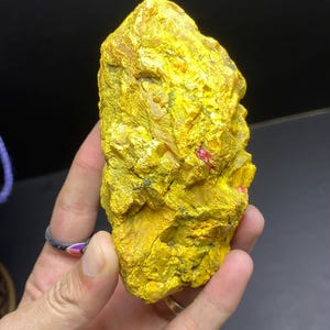 Natuurlijk Orpiment met Realgar-kristallen: