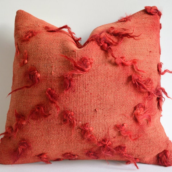 Sukan / Organic Shine Society Modern Bohemian Throw Pillow. Handwoven Wool Vintage Tribal Turkish Kilim Pillow Cover