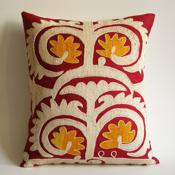 Sukan / Vintage Hand Embroidered Suzani Pillow Cover - 15x17 inch - Red Yellow White Beige