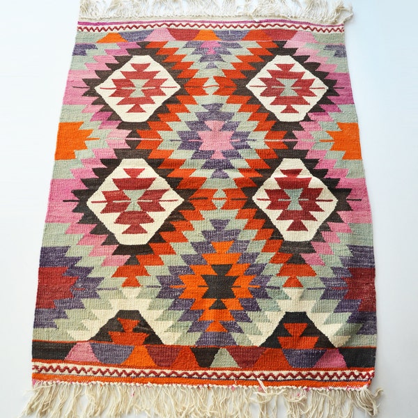 Sukan / VINTAGE Turkish Kilim Rug Carpet - handwoven kilim rug - antique kilim rug - decorative kilim - natural wool