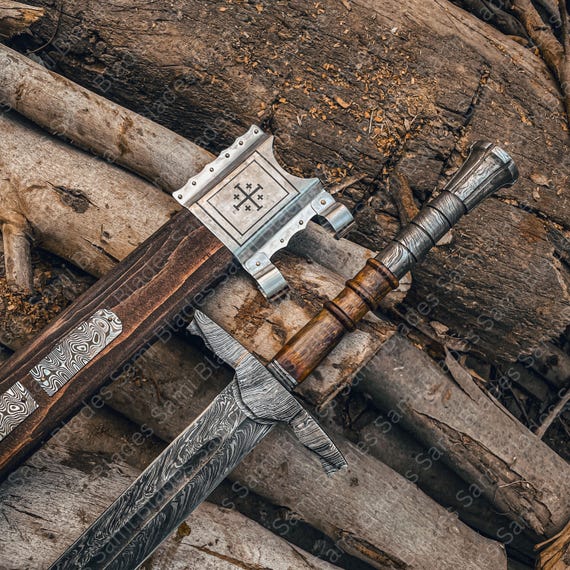 Hand Forged Damascus Steel Knight Templar Sword with Scabbard, Viking Crusader Greathsword, Personalized Wall Art, Longsword, Fantasy Prop