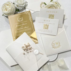 Luxus-Gold-Spiegel-Hochzeits-Einladungs-Set, Goldfolien-Tasche lädt ein, Spiegel-Acryl-Hochzeitseinladungen mit Monogramm, QR-Code-RSVP