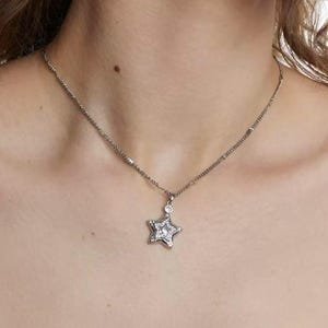 Punk-style star necklace,y2k star necklace,Simple star necklace,Star cubic zirconia necklace,Adjustable and versatile star necklace
