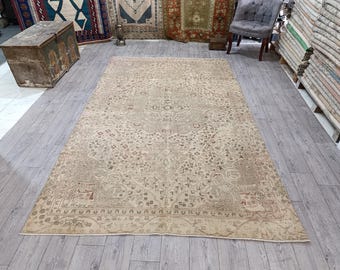 6x9 Vintage Turkish Rug: Handmade Wool Boho Decor