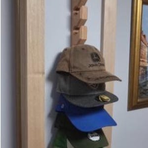 Tasmanian Oak 10 Slot Wall mounted Wooden Cap Holder. Timber Cap Stand. Hat Rack. 10 Hook Cap Stand. Australian made.