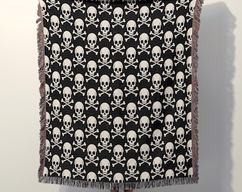 Gothic Skull Woven Cotton Blanket, Spooky Creepy Throw, Halloween Skeleton Home Decor, Goth Room Aesthetic, Goth Bed Throw, Gift for Him