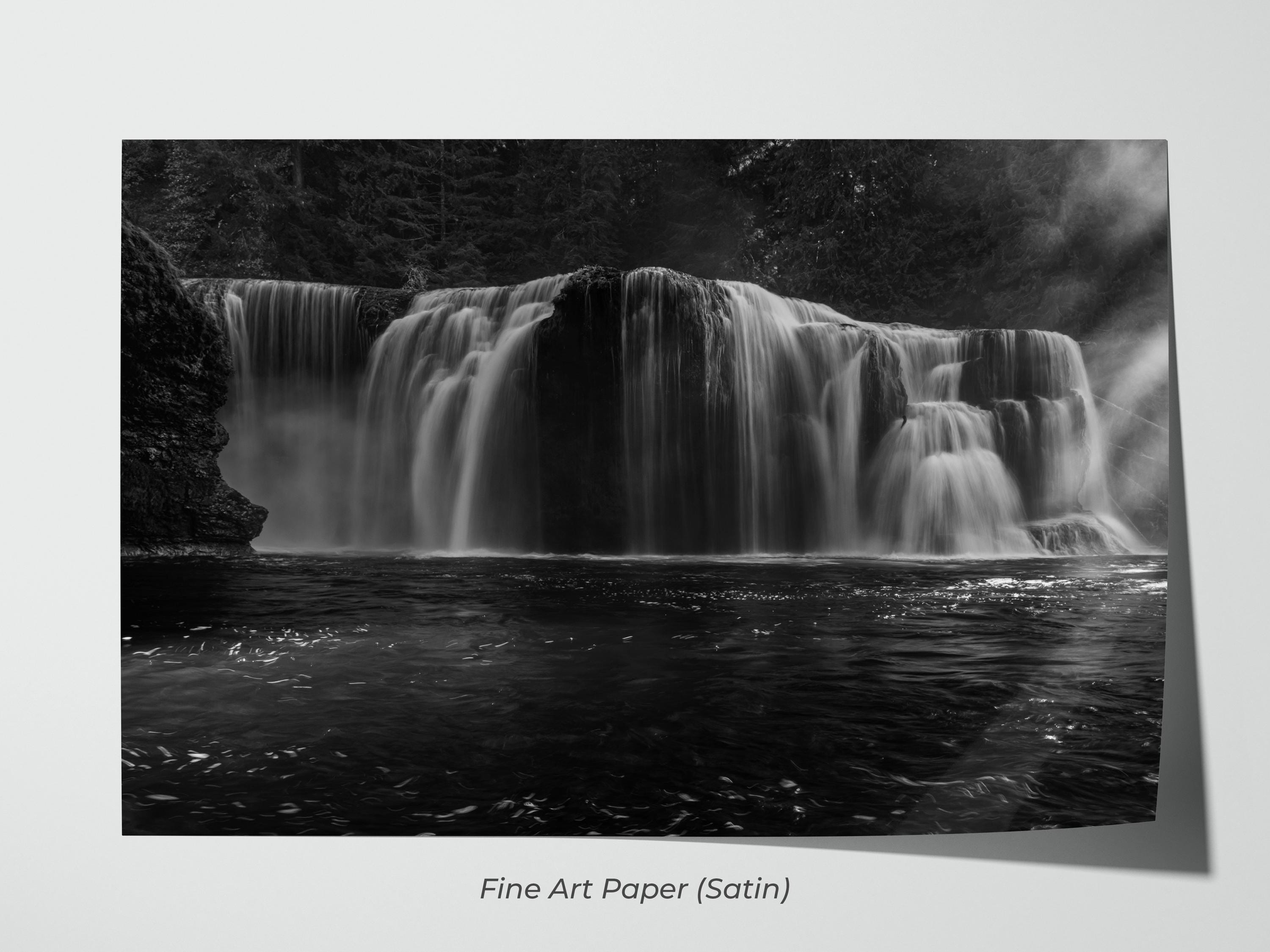 ルイス川の滝の写真プリント｜太平洋岸北西部の白黒滝アート - Etsy 日本