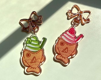 ice cream taiyaki charms | double-sided acrylic keychain, strawberry & matcha flavor