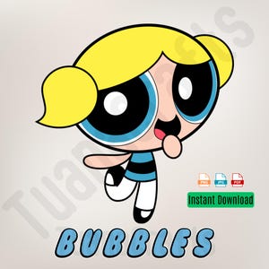 Könnte beinhalten: Eine Cartoon-Illustration von Blümchen aus den Powerpuff Girls. Blümchen hat gelbes Haar, blaue Augen und ein schwarz-blau gestreiftes Oberteil. Das Wort "Bubbles" steht darunter in Blau, mit dem Text "Instant Download".