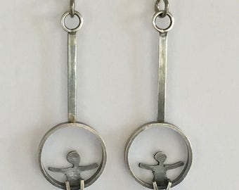 Sterling Silver Circle Tire Swing Figure Oxidized Earrings