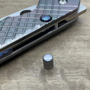 Titanium  Button Spyderco Smock